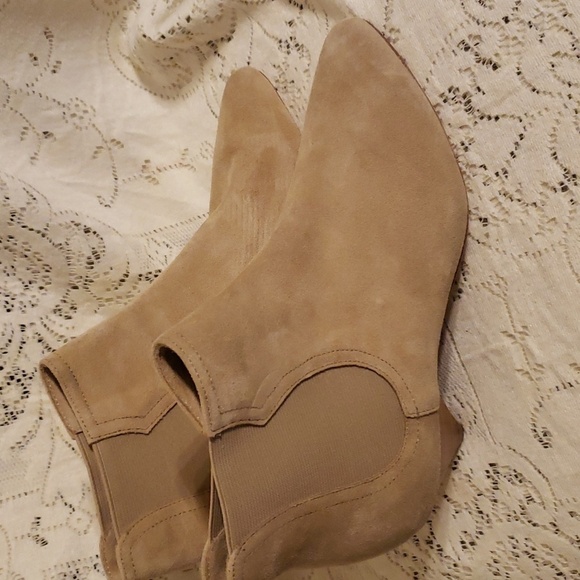 Joie Gabija Genuine Suede Leather Wood Stacked Heel Western Ankle Booties Shoes - Picture 4 of 9